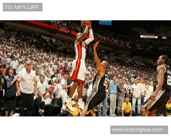 热火与马刺激战正酣NBA69赛季精彩对决回顾与分析